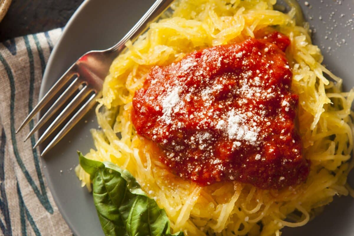 spaghetti squash with red sauce
